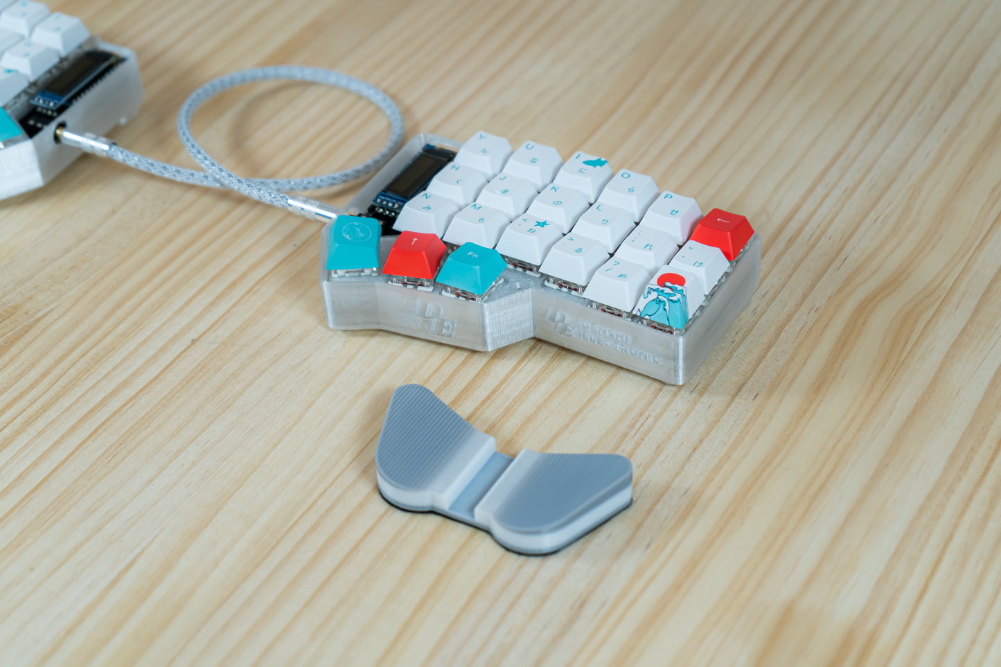 CRKBD Corne With Coral Sea Ergo ANSI ASSEMBLED MECHANICAL KEYBOARD