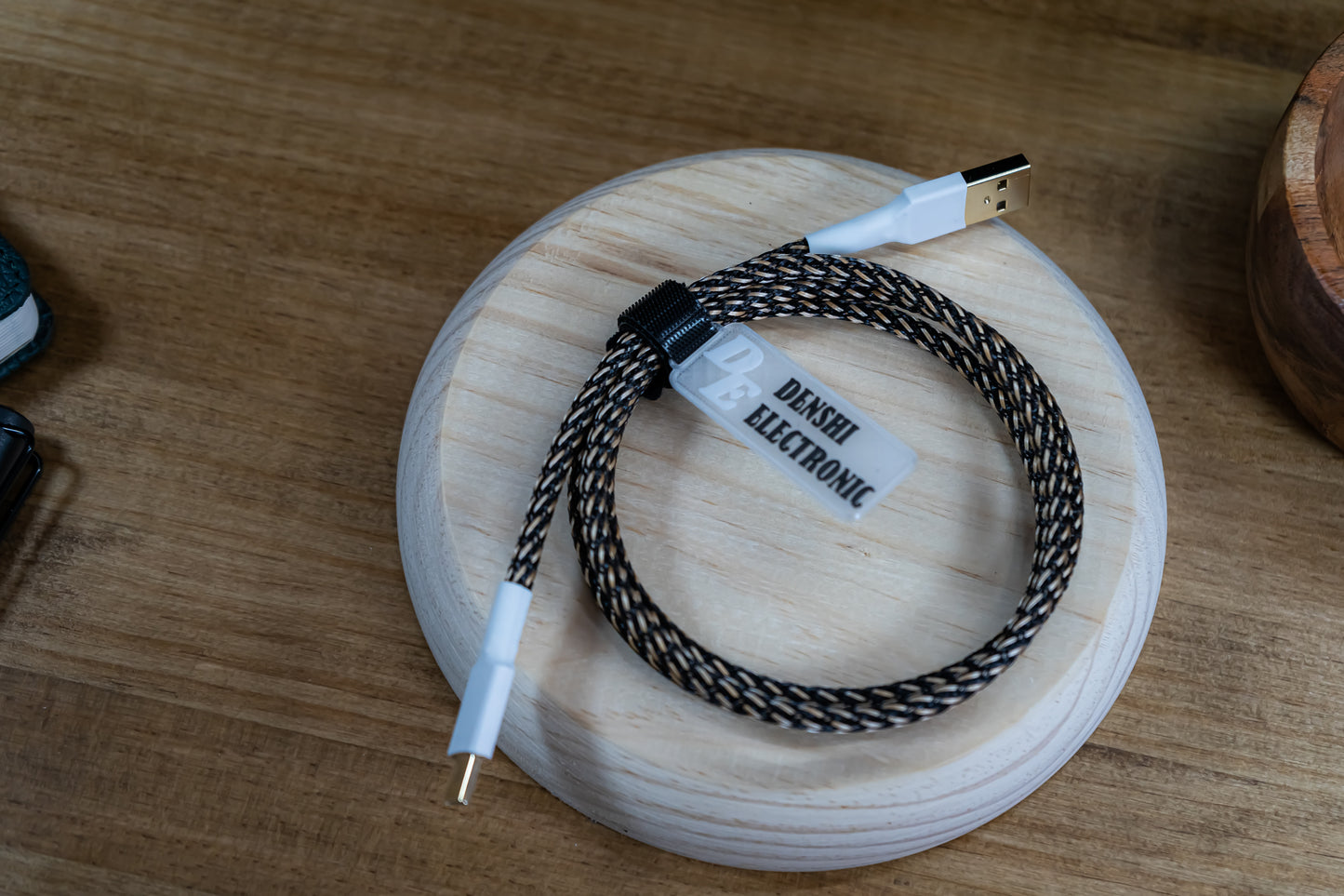 Basic Black & Yellow Cream Cable