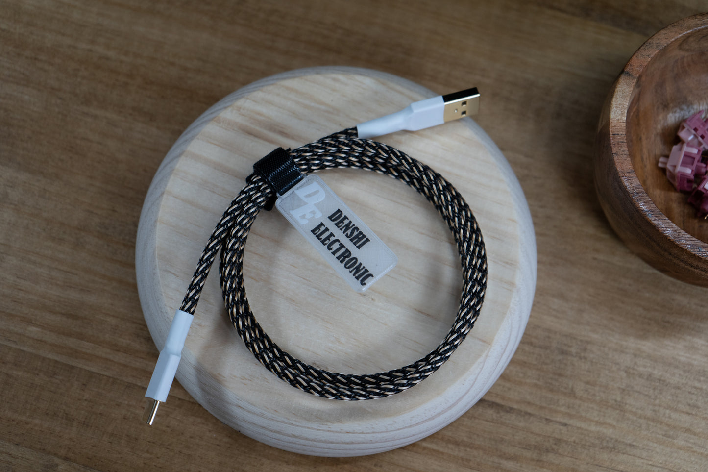 Basic Black & Yellow Cream Cable