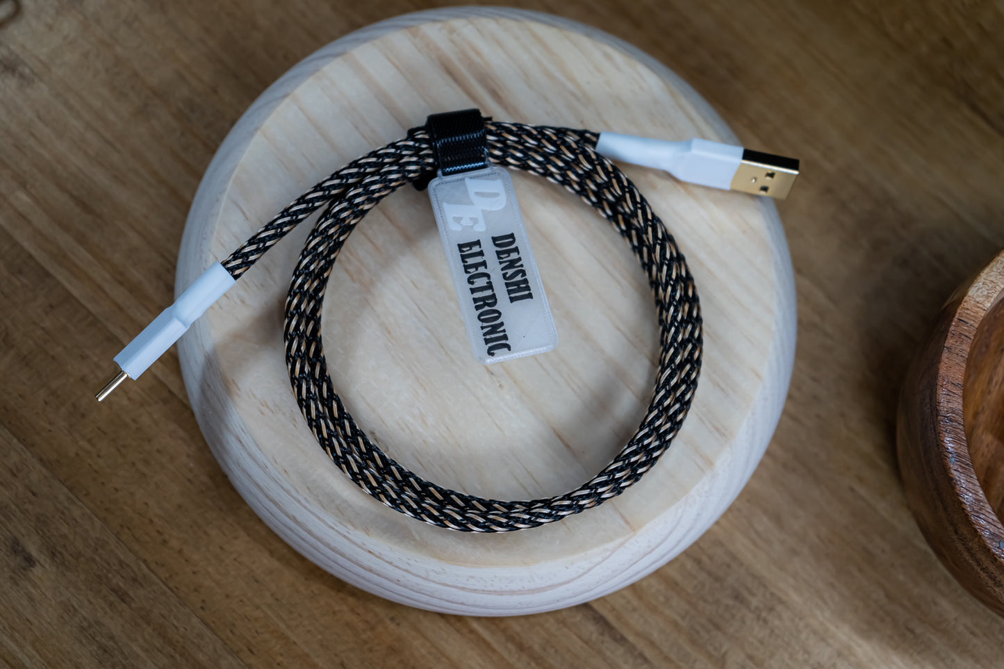 Basic Black & Yellow Cream Cable
