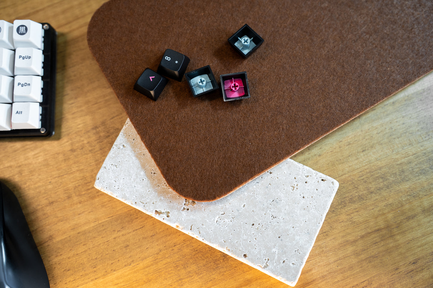 PREMIUM FELT DESK MAT