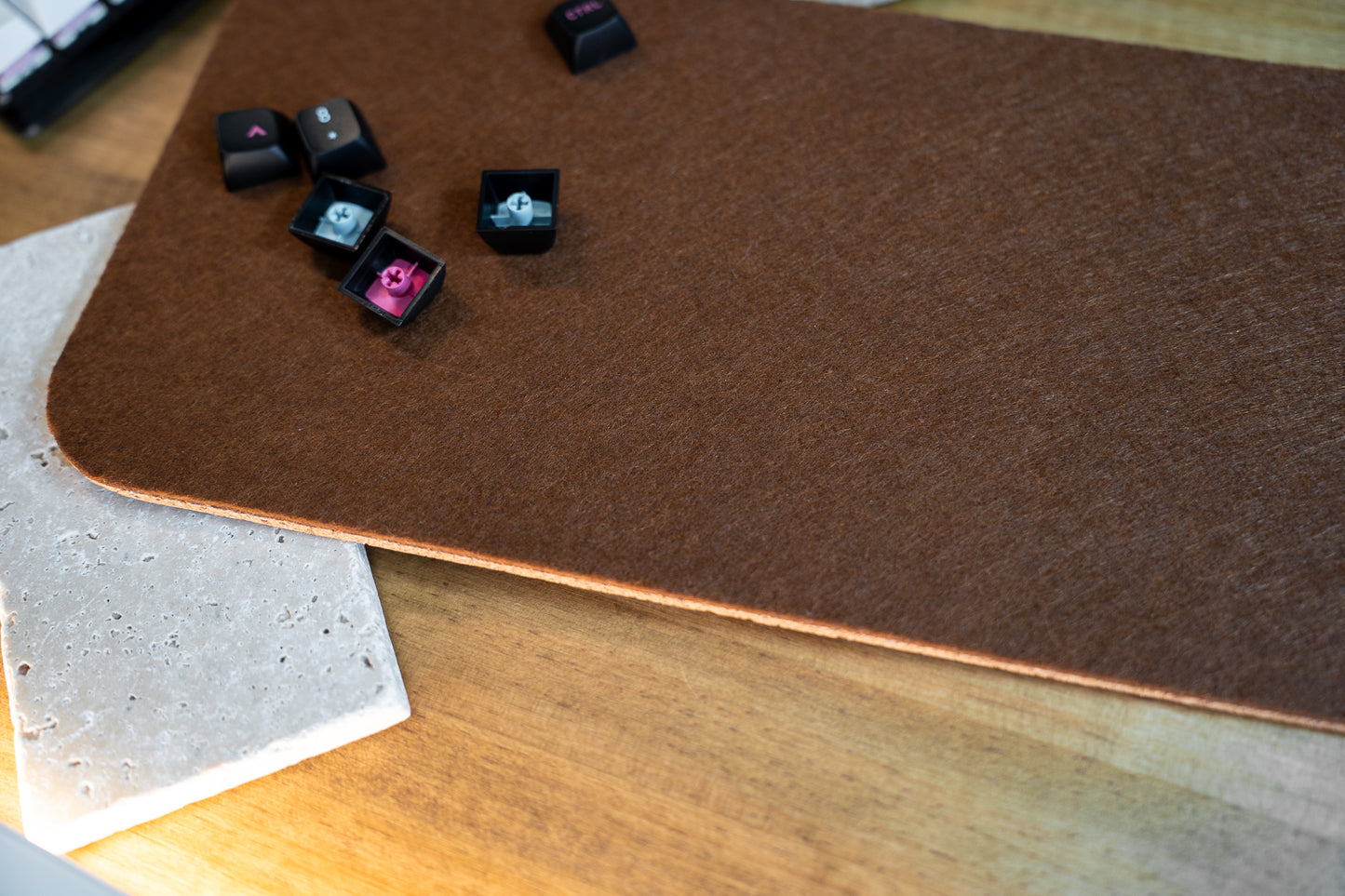 PREMIUM FELT DESK MAT
