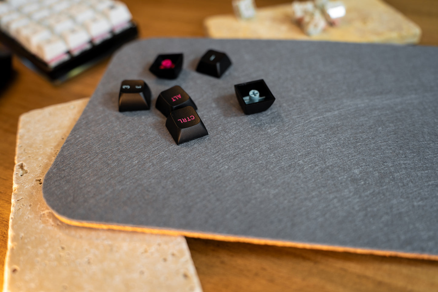 PREMIUM FELT DESK MAT