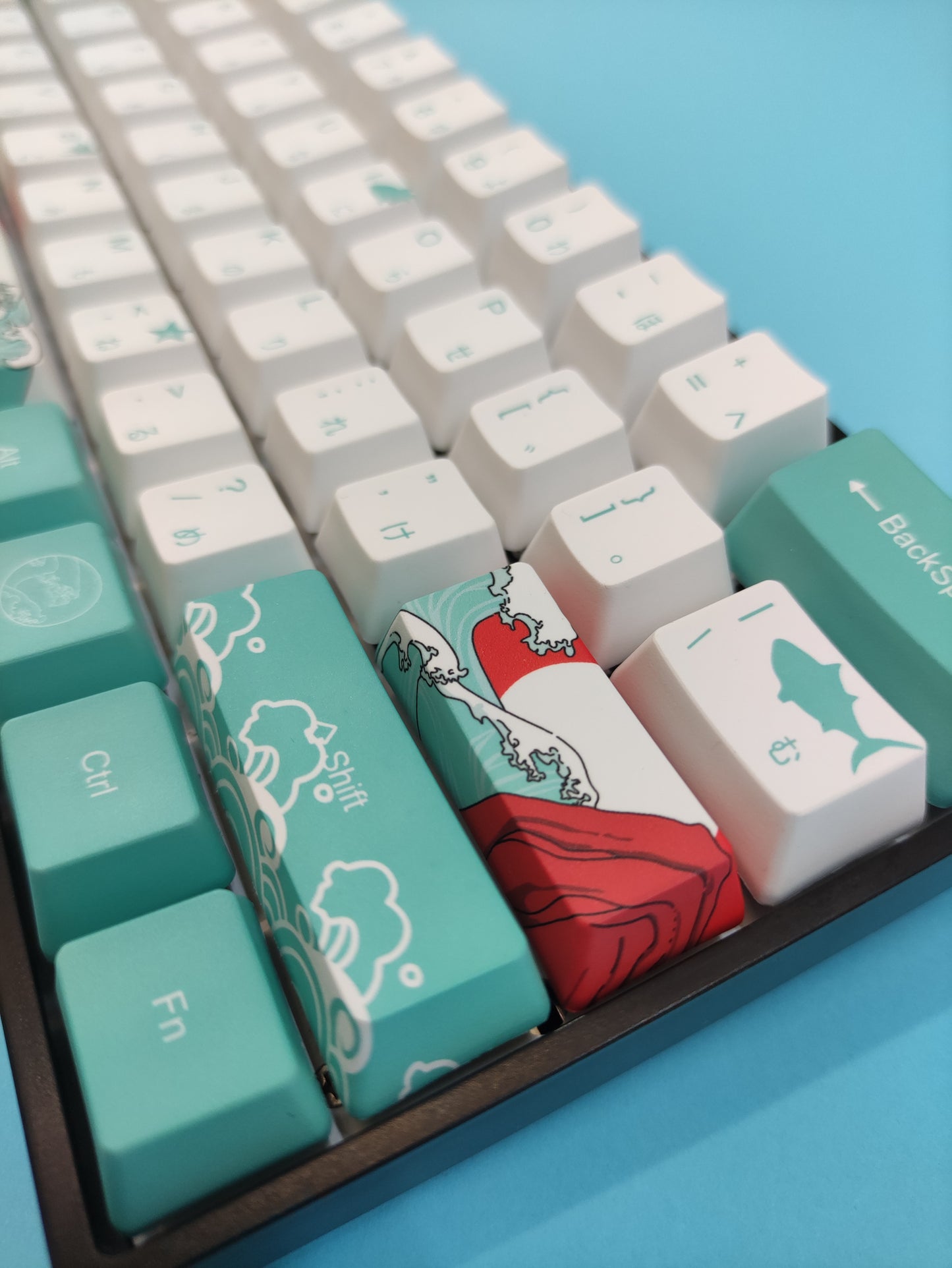 DE61C WITH JAPANESE CORAL SEA / ASSEMBLED 60% MECHANICAL KEYBOARD