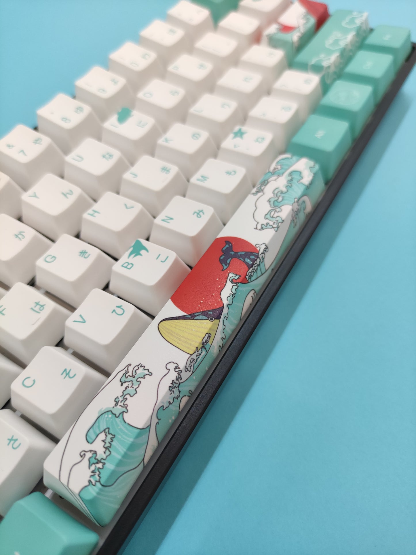 DE61C WITH JAPANESE CORAL SEA / ASSEMBLED 60% MECHANICAL KEYBOARD