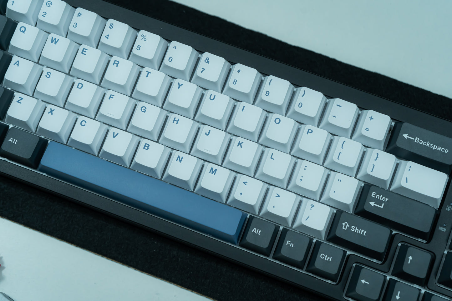 PBT DOUBLESHOT OEM PROFILE ARTIC KEYCAPS SET