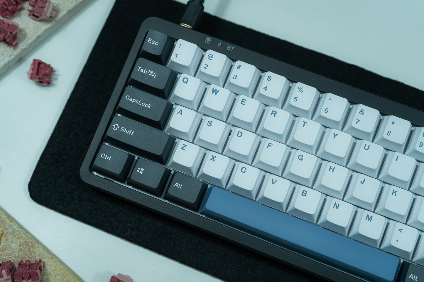 PBT DOUBLESHOT OEM PROFILE ARTIC KEYCAPS SET