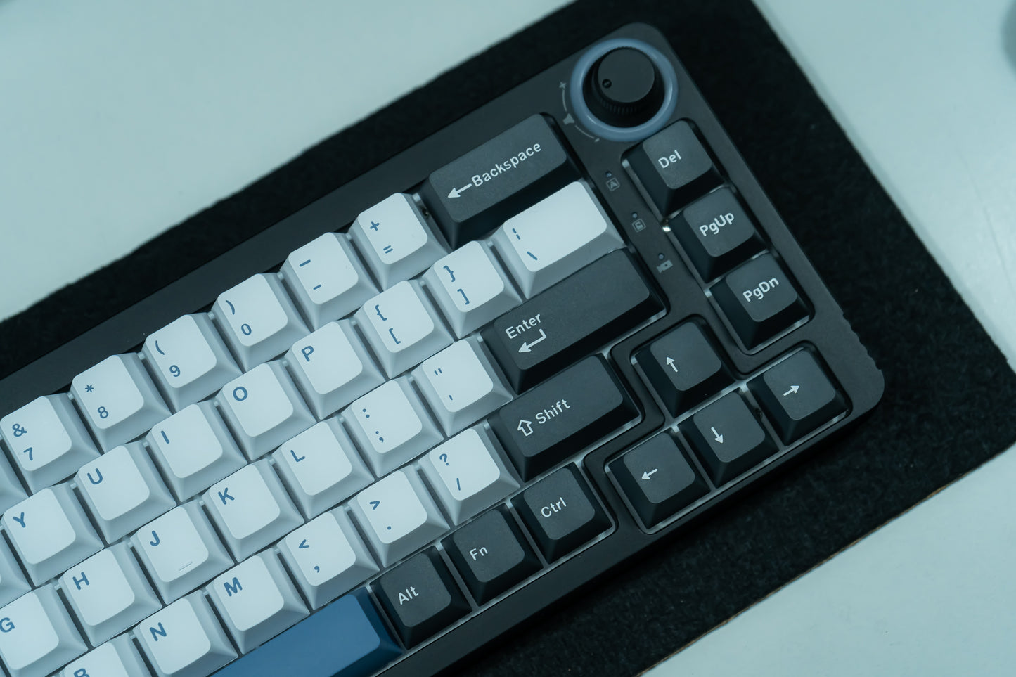 PBT DOUBLESHOT OEM PROFILE ARTIC KEYCAPS SET