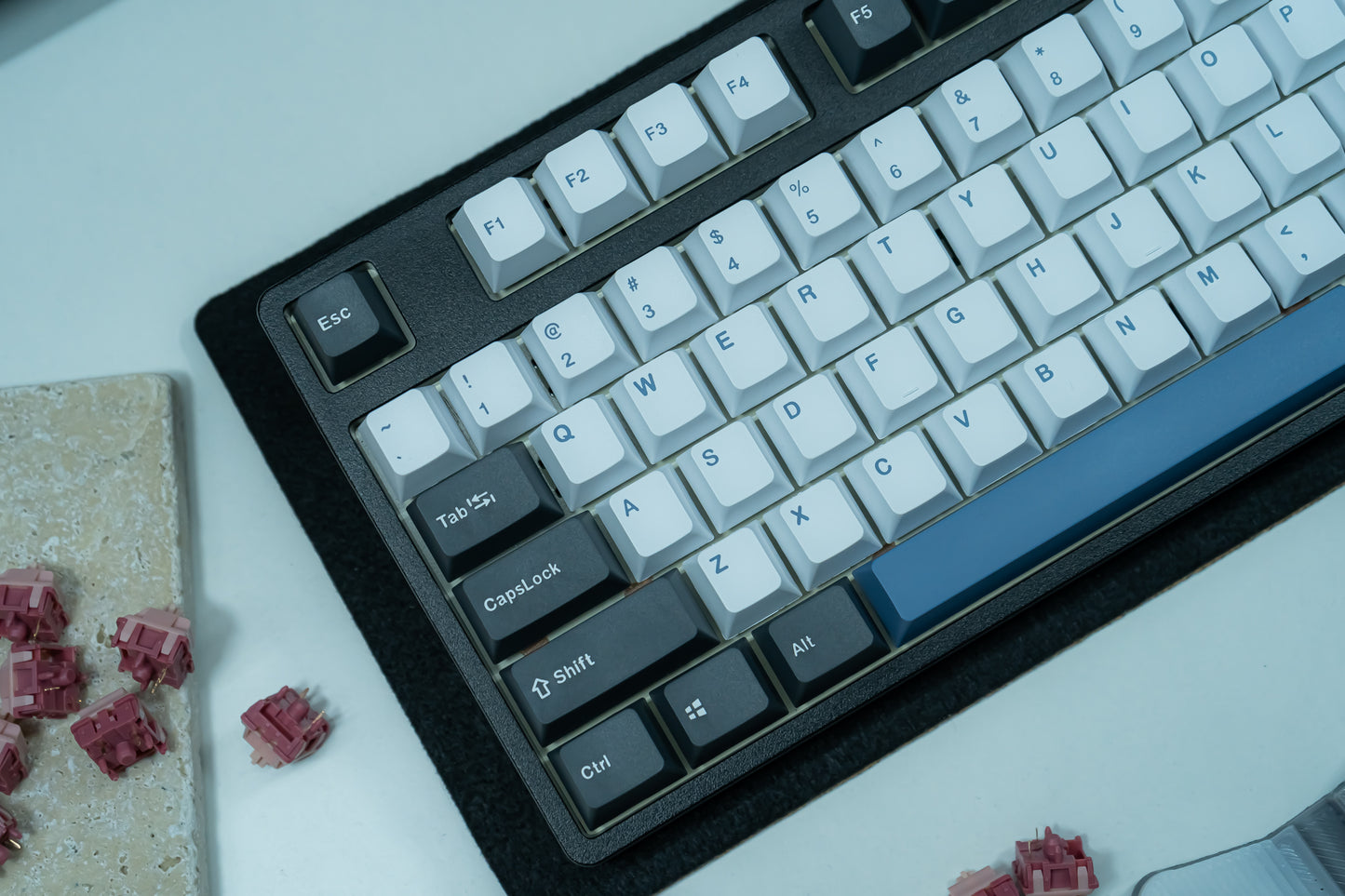 PBT DOUBLESHOT OEM PROFILE ARTIC KEYCAPS SET