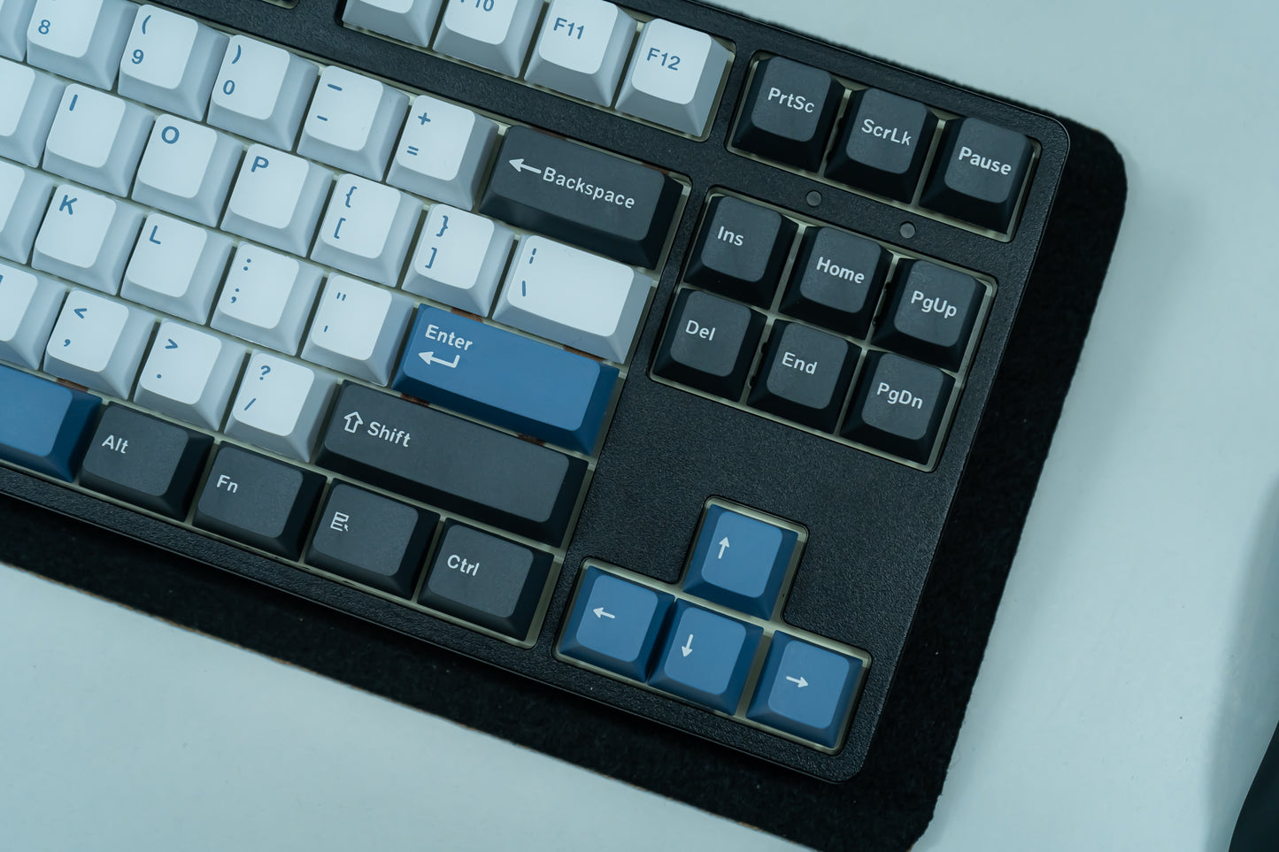 PBT DOUBLESHOT OEM PROFILE ARTIC KEYCAPS SET