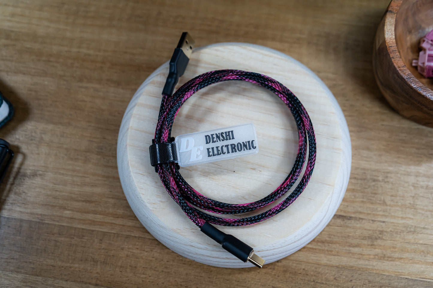 Basic Black & Pink Cable