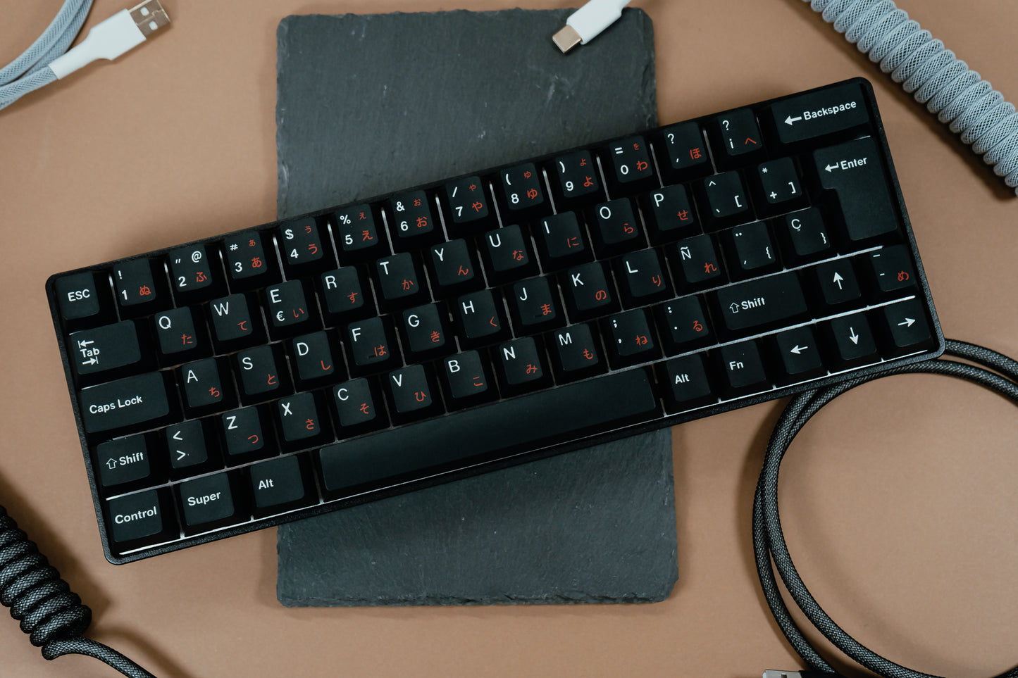 DE64 WITH JAPANESE WOB ISO ES / ASSEMBLED 60% MECHANICAL KEYBOARD