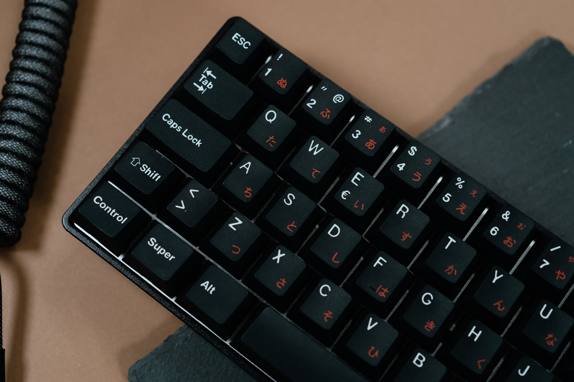 ▷ Teclado Mecanico ISO ESPAÑOL 60% Retro en OFERTA!! – Denshi electronic