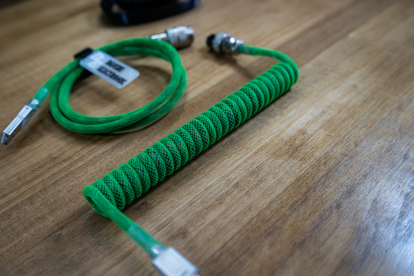 GREEN ALIEN SYMMETRICAL AV CABLE