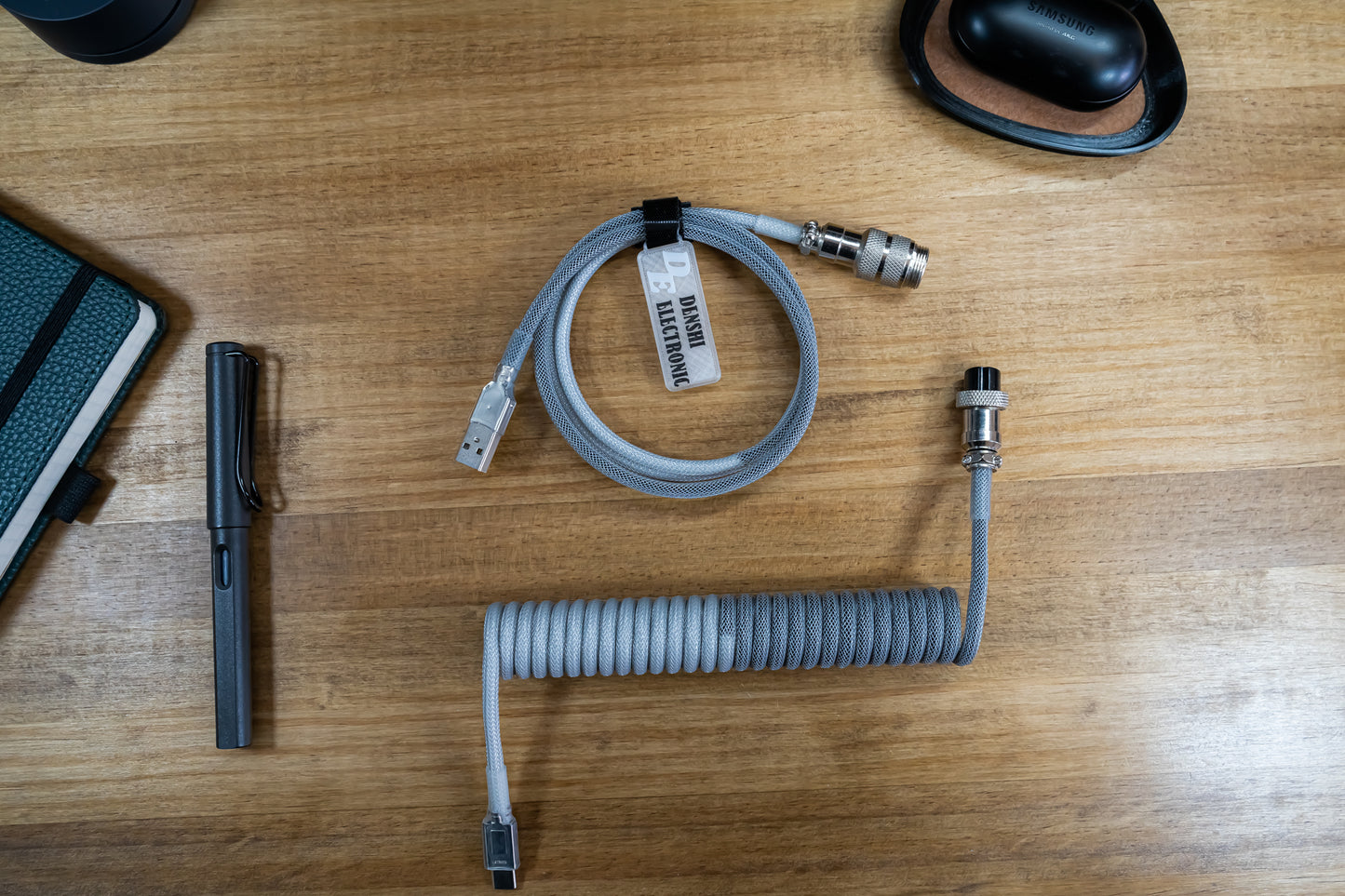 Cable AV Simétrico Negro & Gris