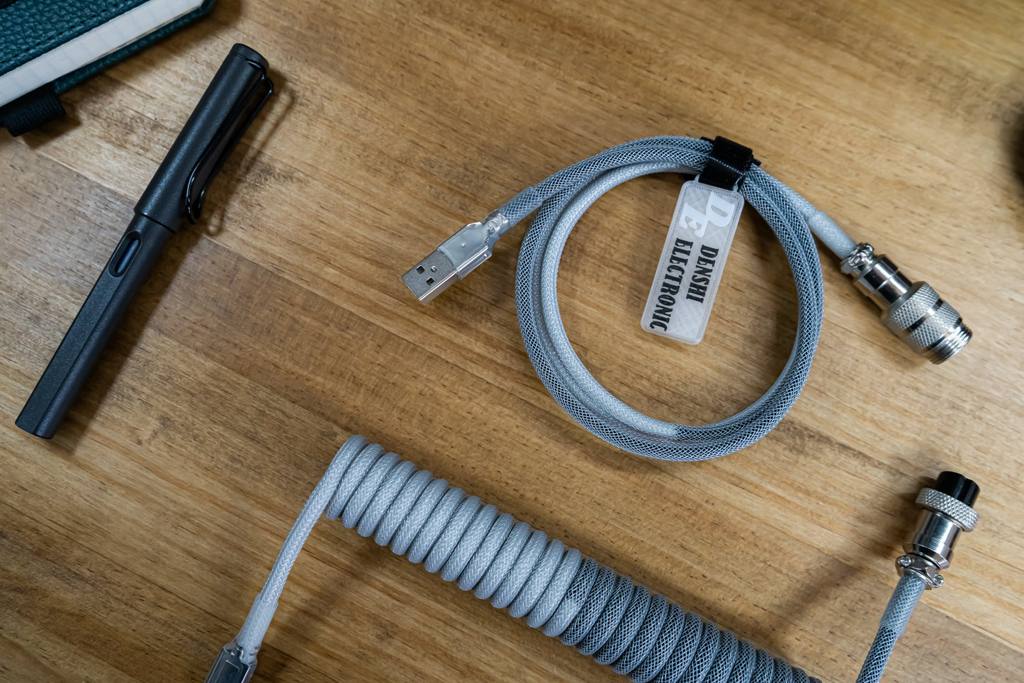 Cable AV Simétrico Negro & Gris