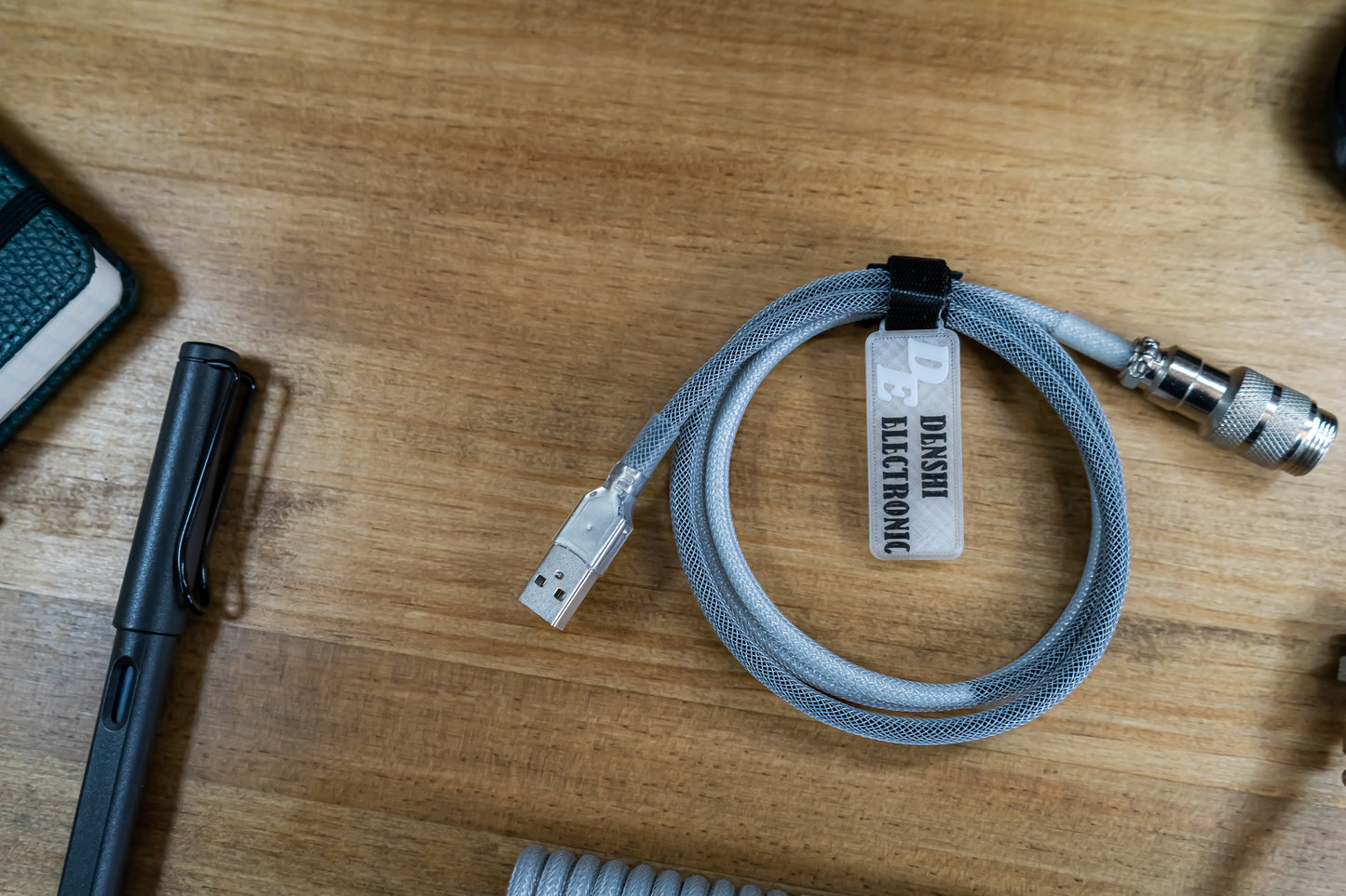 Cable AV Simétrico Negro & Gris