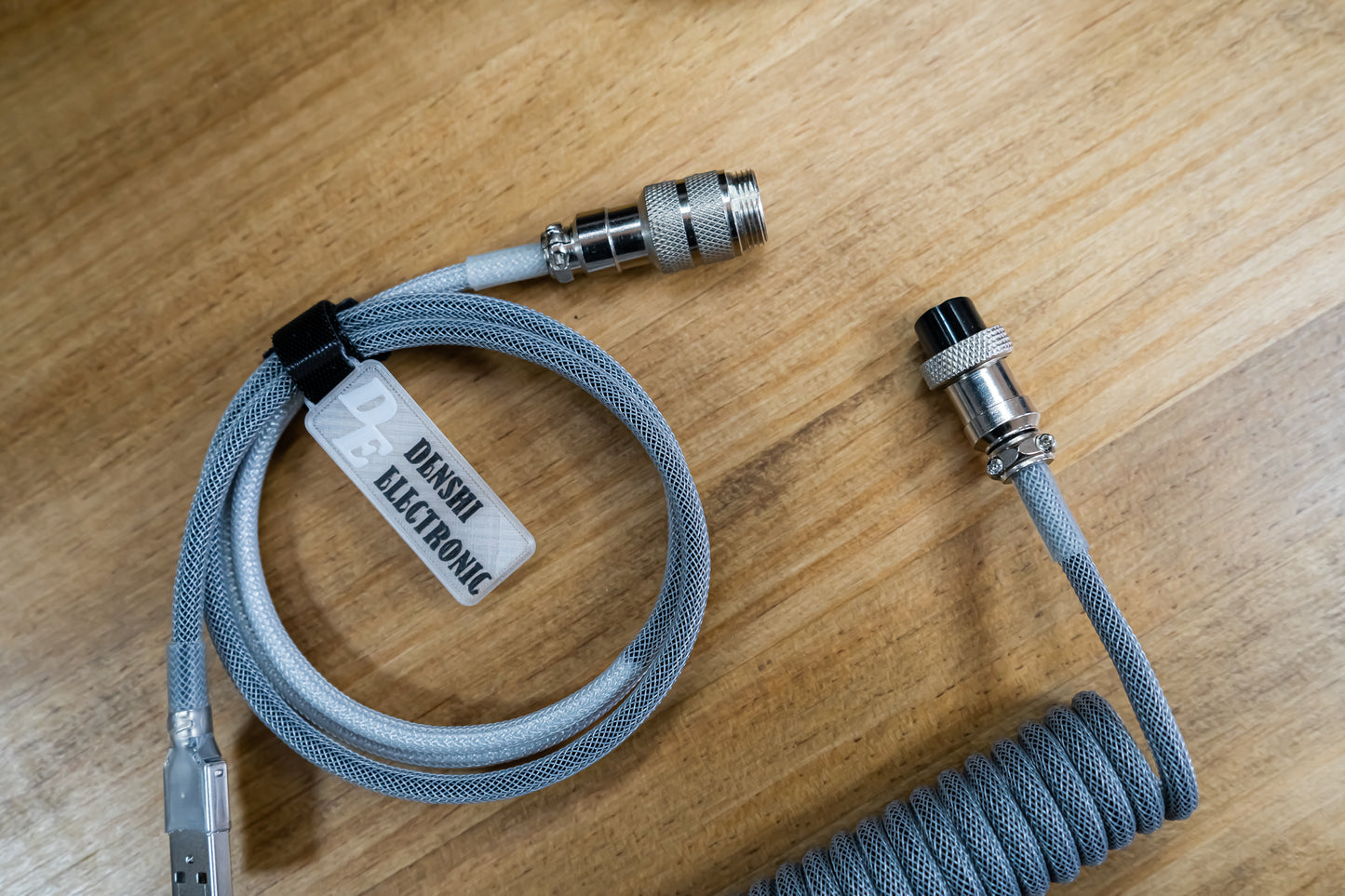 Cable AV Simétrico Negro & Gris