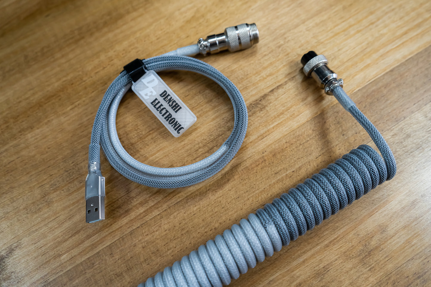 Cable AV Simétrico Negro & Gris