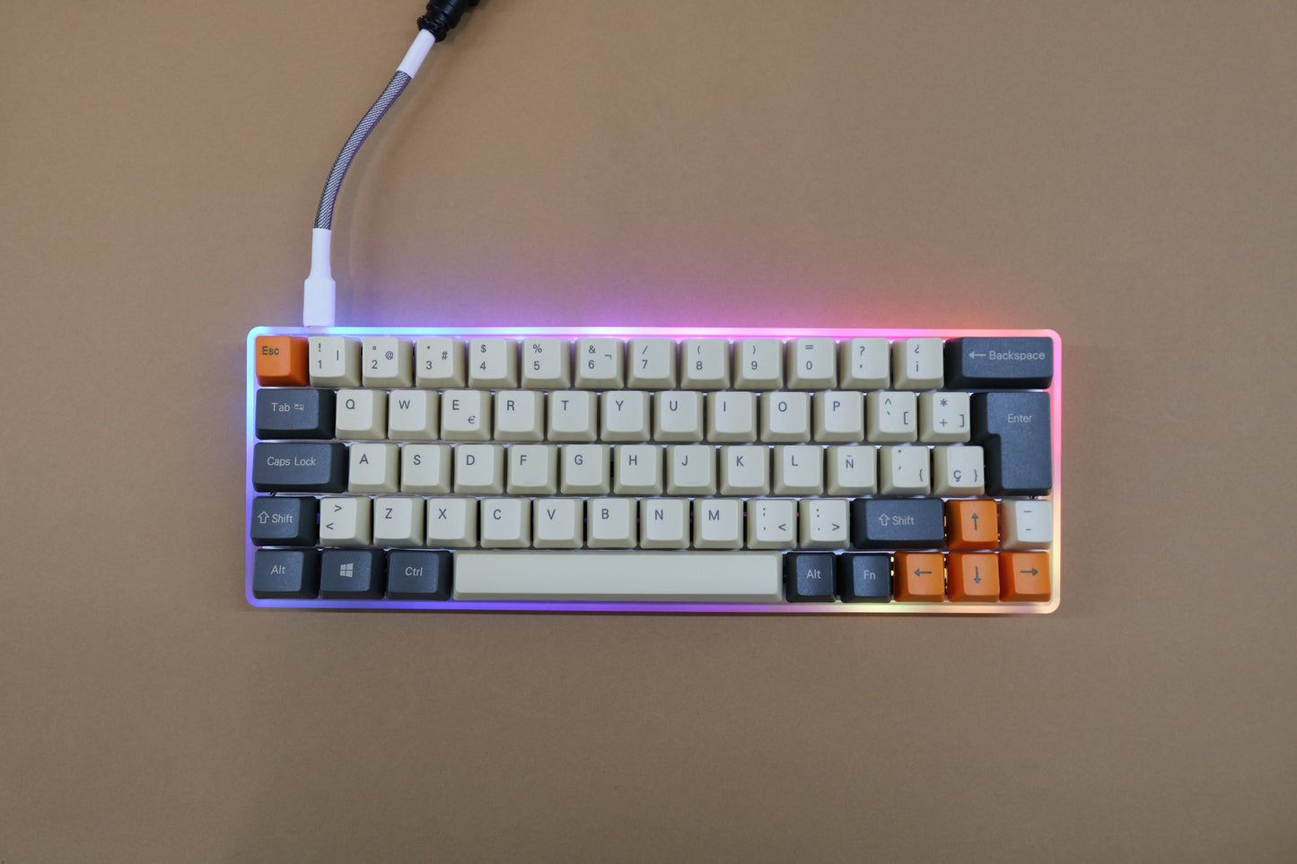 DE64R WITH RETRO ORANGE BEIGE ISO ES / ASSEMBLED 60% MECHANICAL KEYBOARD