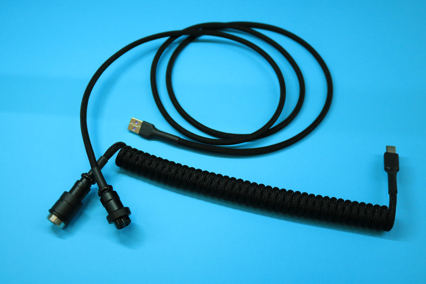 FULL BLACK SYMMETRICAL AV CABLE