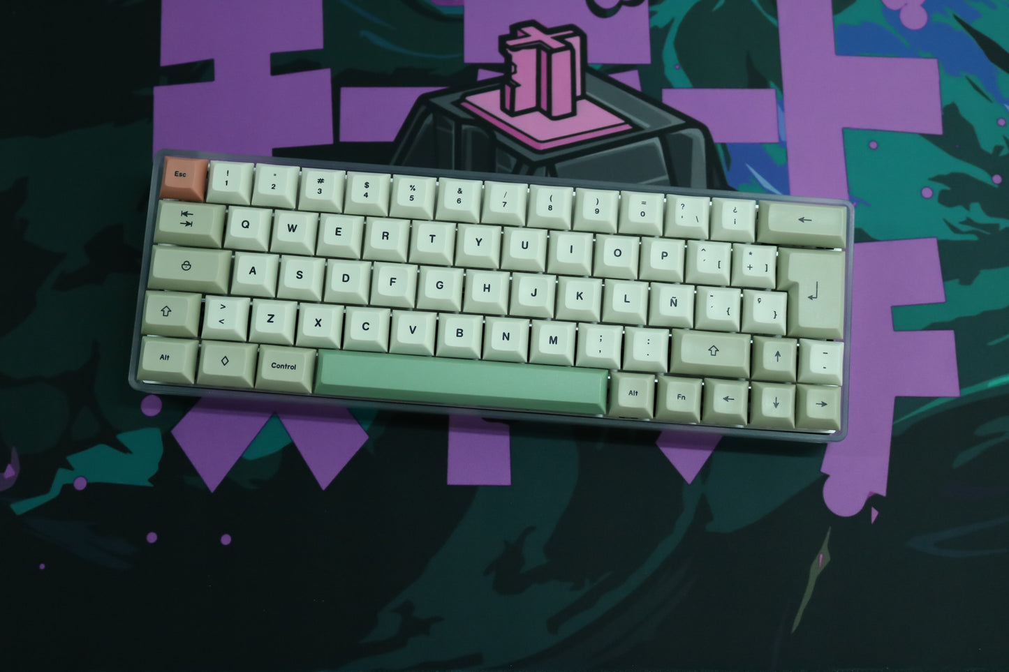 DE64C WITH DSA CAKE ISO ES / ASSEMBLED 60% MECHANICAL KEYBOARD