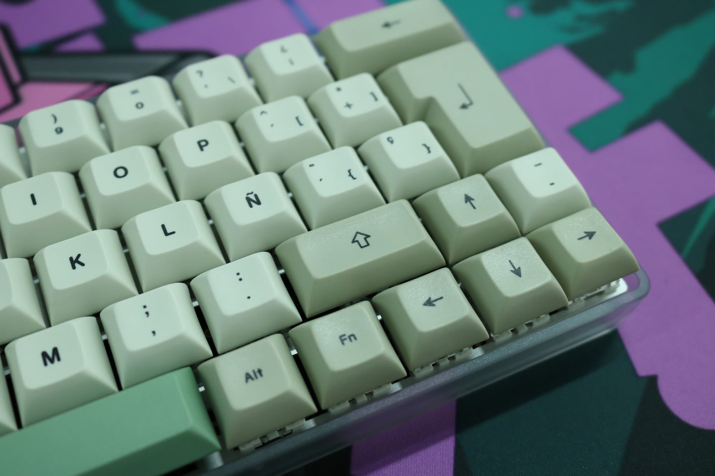 DE64C WITH DSA CAKE ISO ES / ASSEMBLED 60% MECHANICAL KEYBOARD