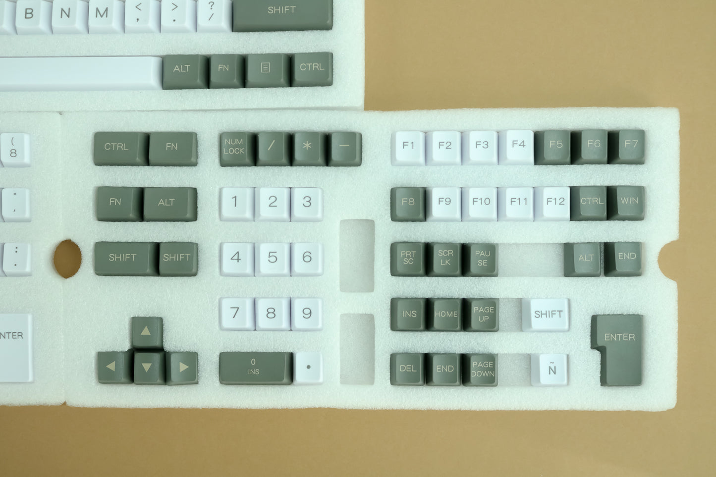 KEYCAPS RETRO BLACK & WHITE ISO ES / ANSI