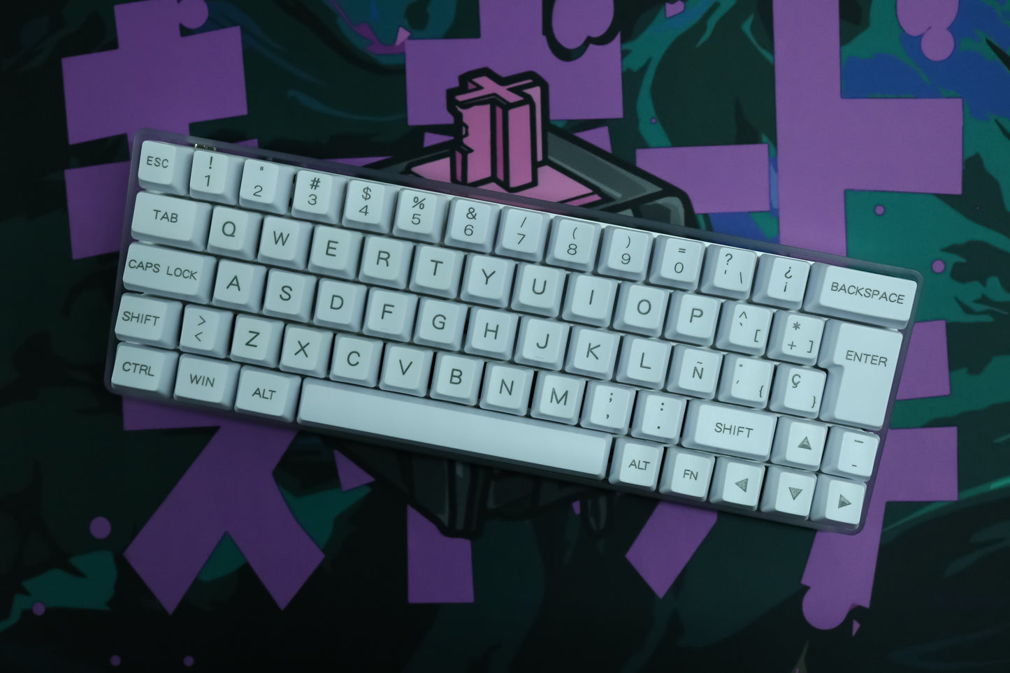 DE64W WITH FULL WHITE ISO ES / ASSEMBLED 60% MECHANICAL KEYBOARD